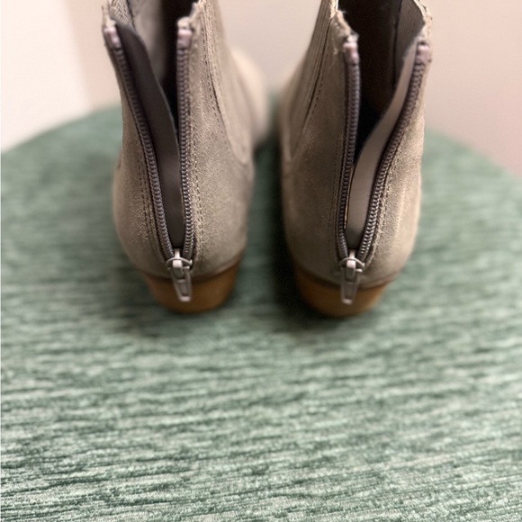 Light Tan/Gray Suede Ankle Boots - Picture 4 of 9